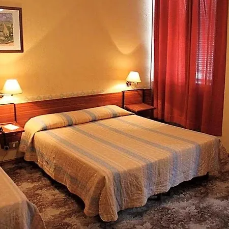 Milano Hotel 3*