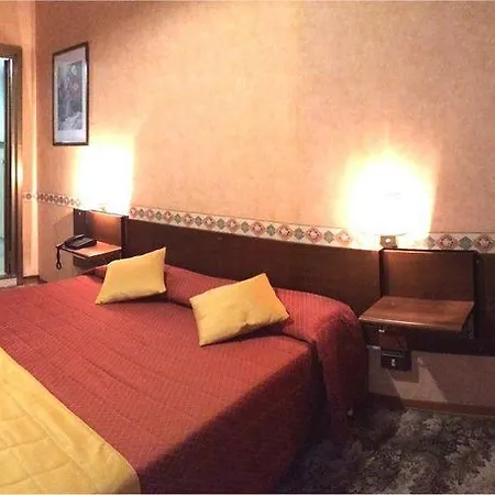 Milano Szálloda 3*