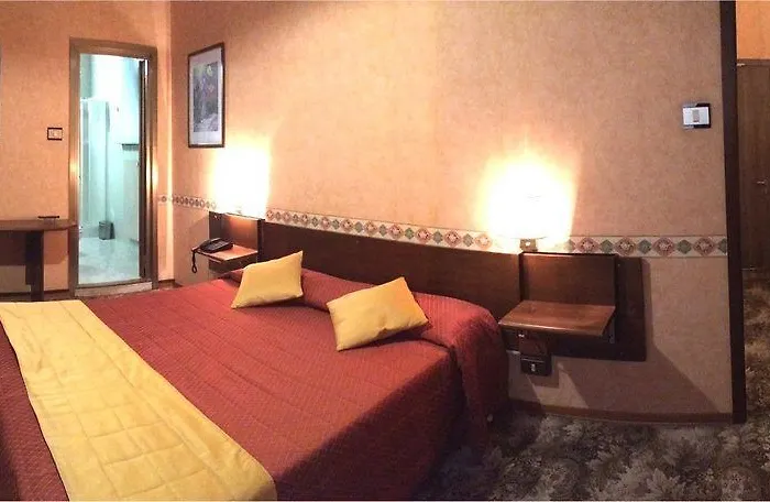 Milano Hotel 3*
